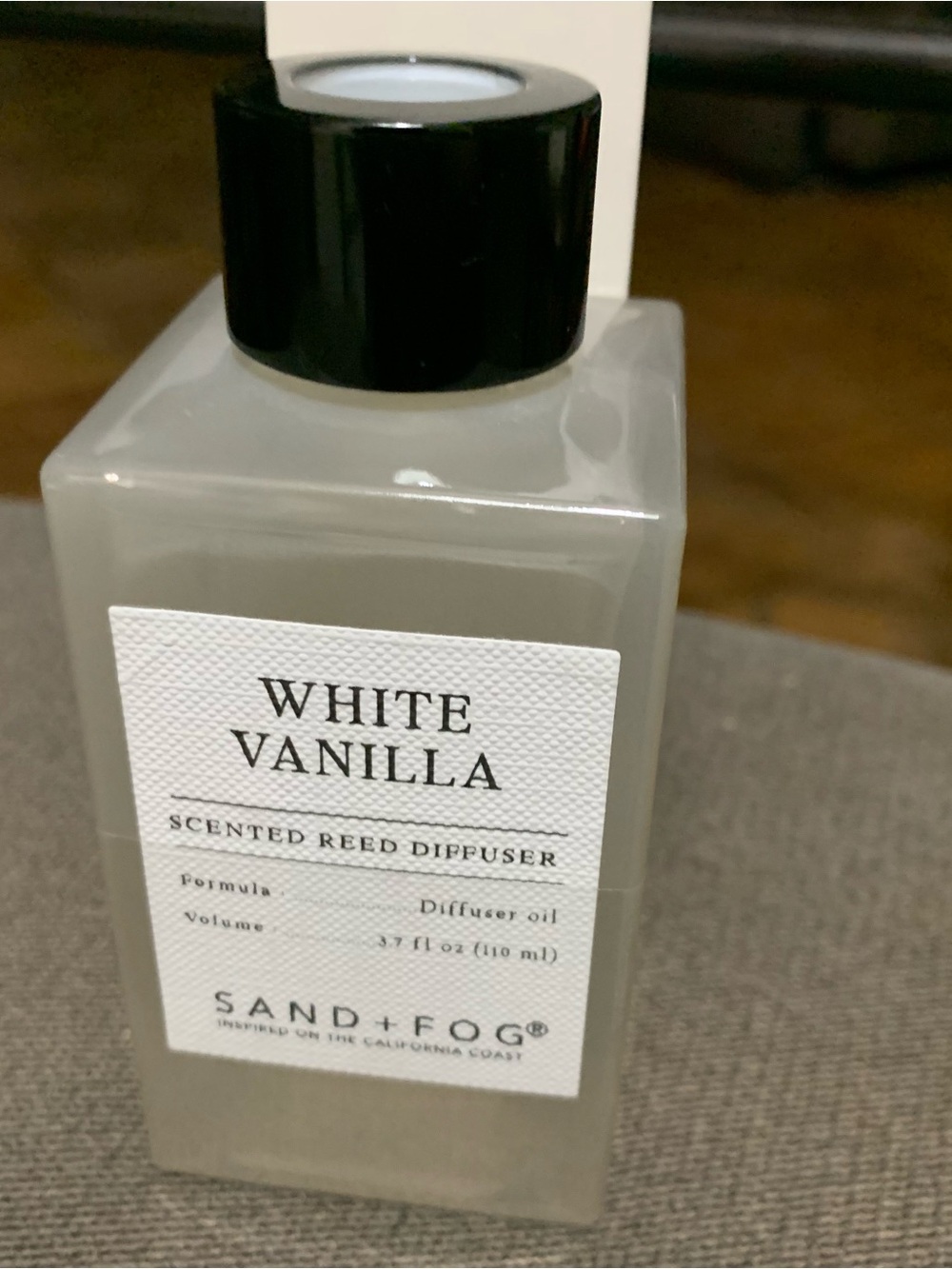 SAND + FOG White Vanilla Reed Diffuser - Picture 2 of 2